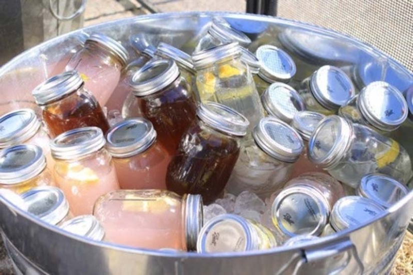 más de 40 maneras de convertir latas vacías en algo útil