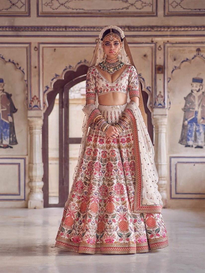 "Mumbai's history": the fusion of traditional wedding fashion India with the modern trends