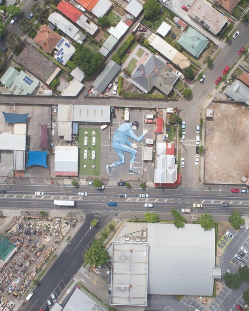Murales gigantes en el suelo del australiano Kitt Bennett