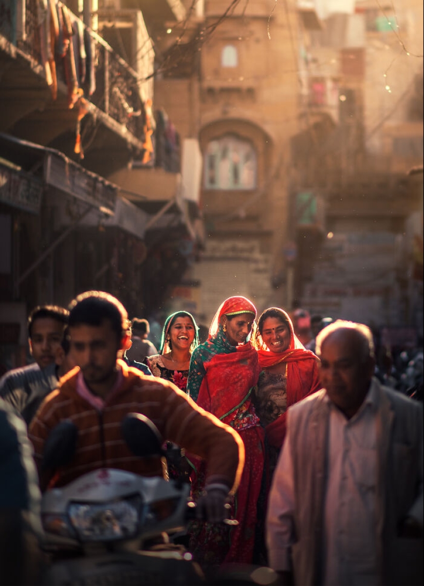 My 12 Captivating Pictures Of People In The Golden Hour