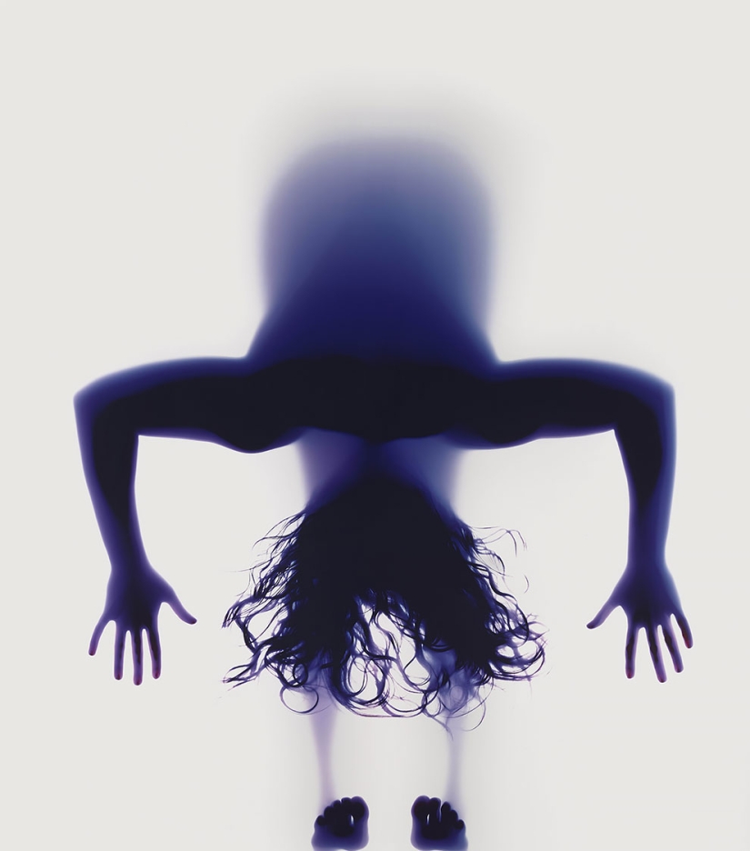 Naked yoga and no camera: what do classical asanas look like from below