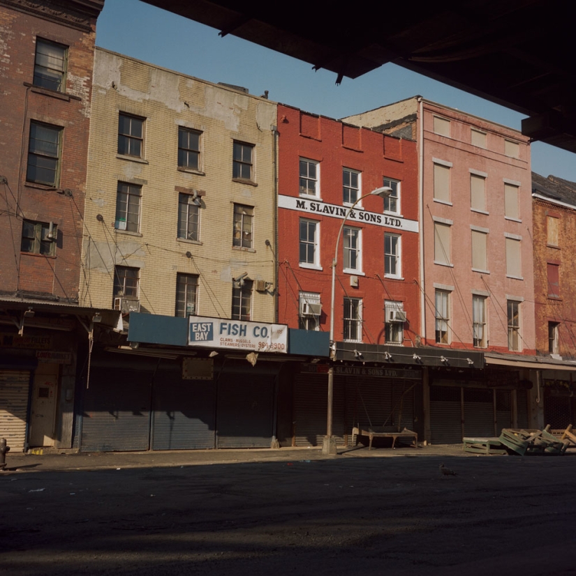 New York of the 80s, suspiciously reminiscent of life in the USSR