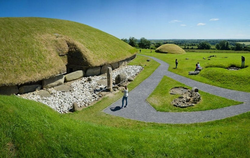 Newgrange es un complejo megalítico, más impresionante que Stonehenge