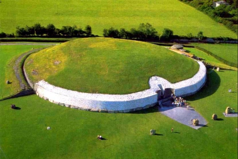 Newgrange is a megalithic complex, more impressive than Stonehenge