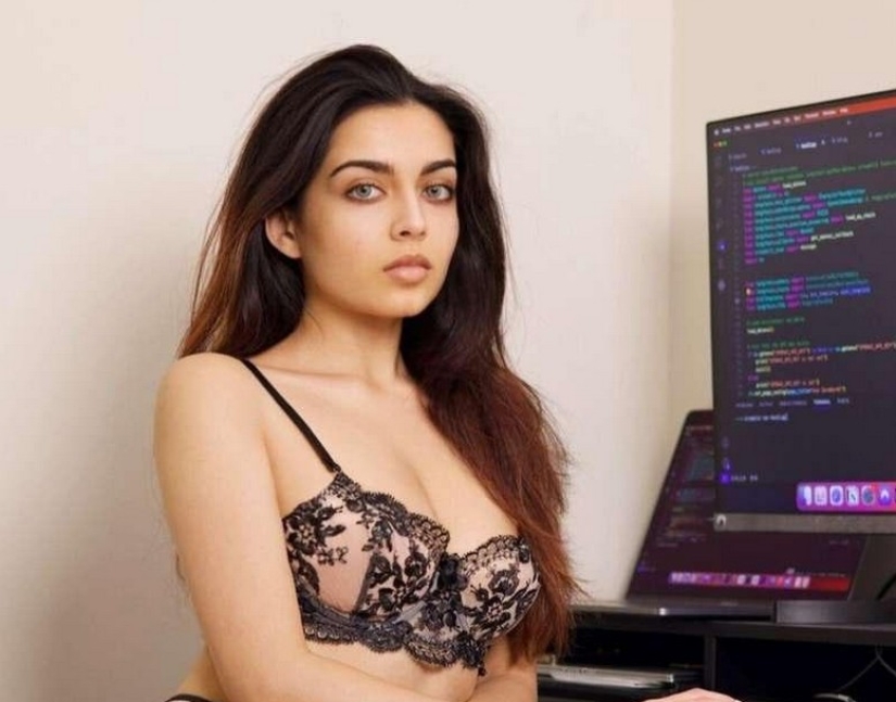 Not Just Formulas: Mathematician Blogger Zara Dar Becomes OnlyFans Model