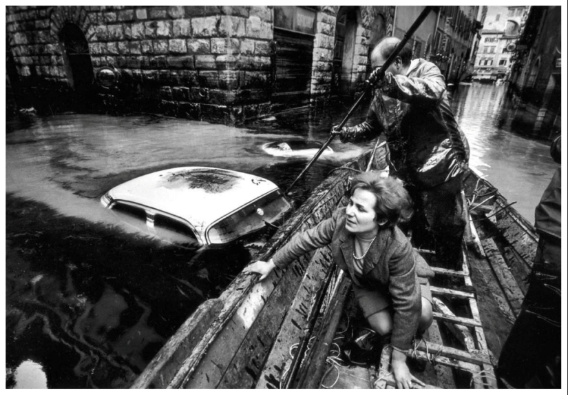 Obras maestras de la fotografía callejera: la vida real en cada imagen de los maestros