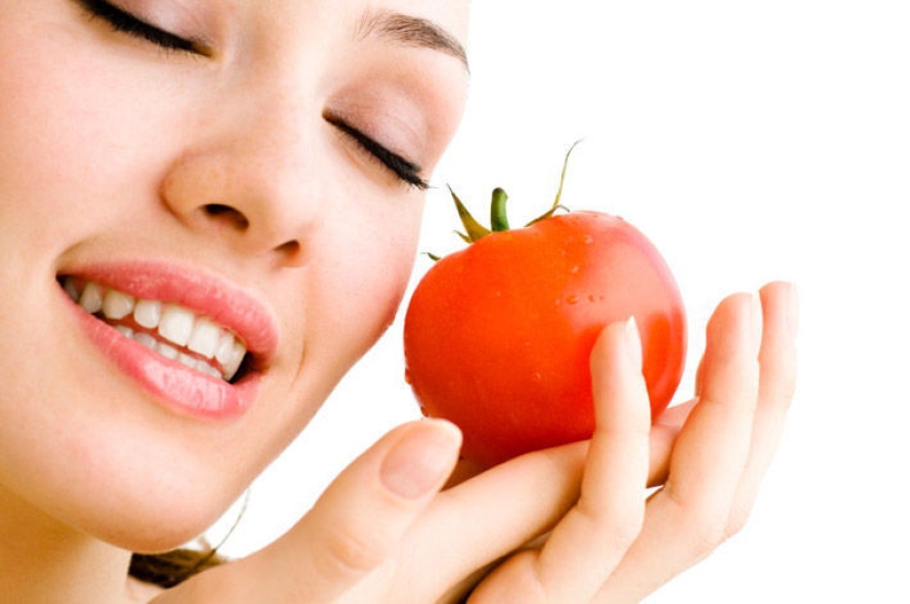 Oh, those delicious tomatoes! 10 useful properties of "apples of love"