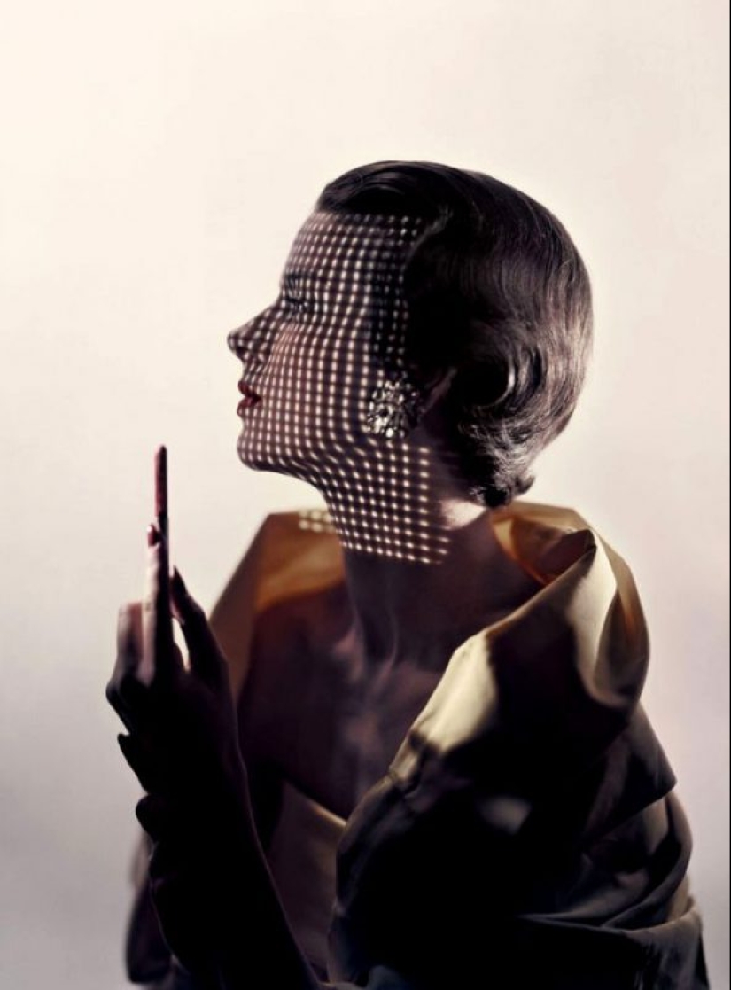 On the brink of surrealism: the stunning photography of Erwin Blumenfeld made in the 1940-ies