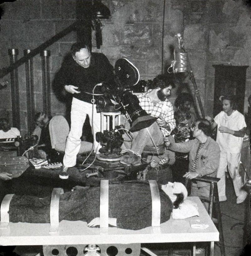 On the sets of classic Hollywood movies