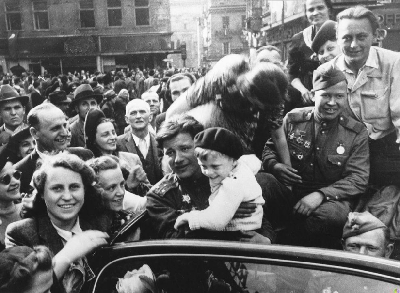 On Victory Day: 35 famous pictures of the Great Patriotic War