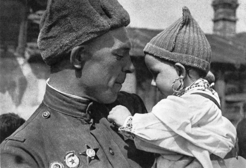 On Victory Day: 35 famous pictures of the Great Patriotic War