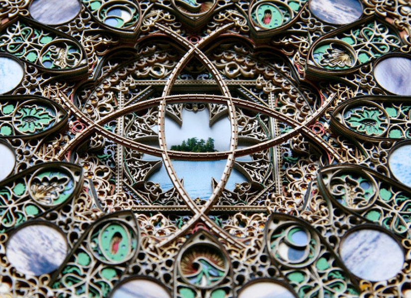 Openwork stained glass windows made of... cardboard