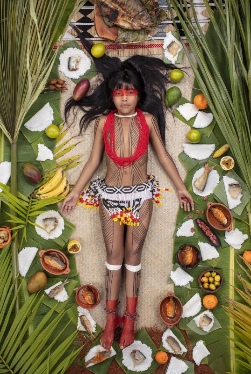 Our daily bread: amazing photo Gregg Segal on the diets of children of different Nations