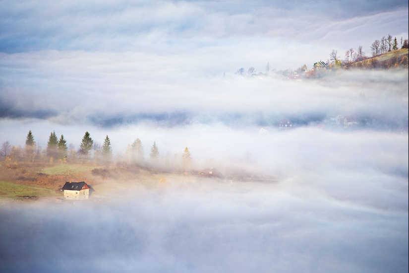 Paisajes increíbles en el abrazo de la niebla