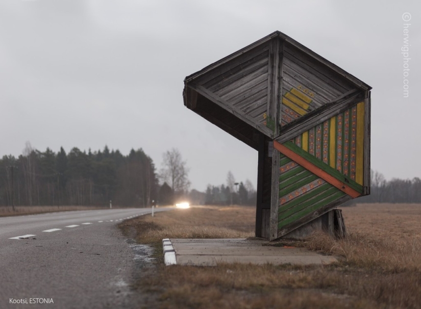 Paradas de autobús soviéticas tan diferentes en fotografías de Christopher Herwig