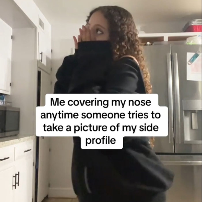 Parents Worried About “Nose Cover” Trend That Teens Are Using In Photos, Experts Reveal The Reason