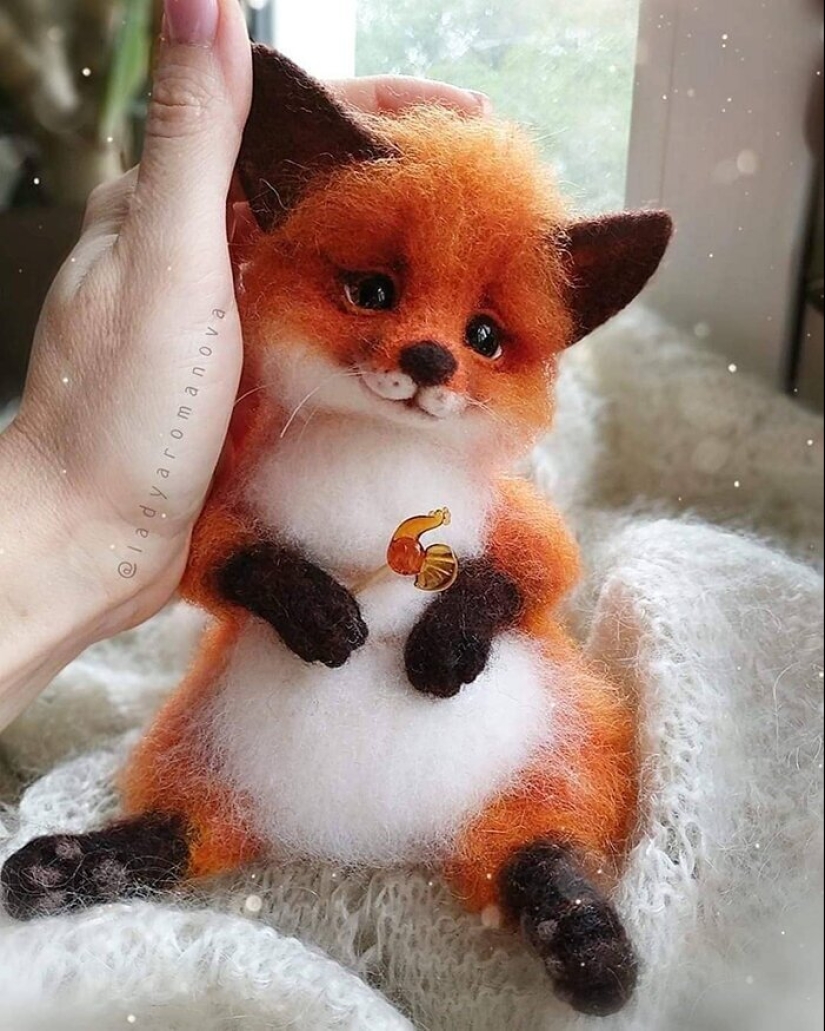 Paws of foxes and other adorable little animals mistresses Anna Romanova