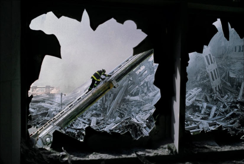 People at work: photo by Steve McCurry