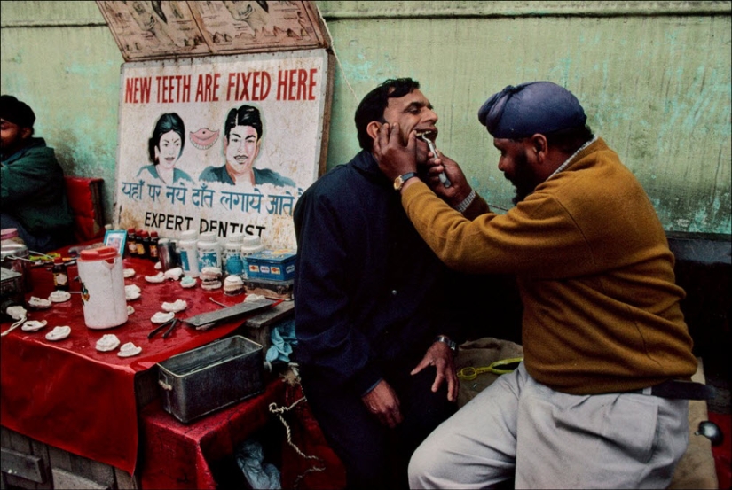 People at work: photo by Steve McCurry