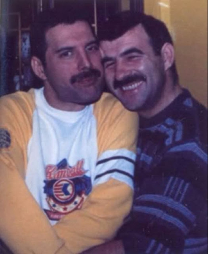 Personal photos of Freddie Mercury and his boyfriend of the 1980s