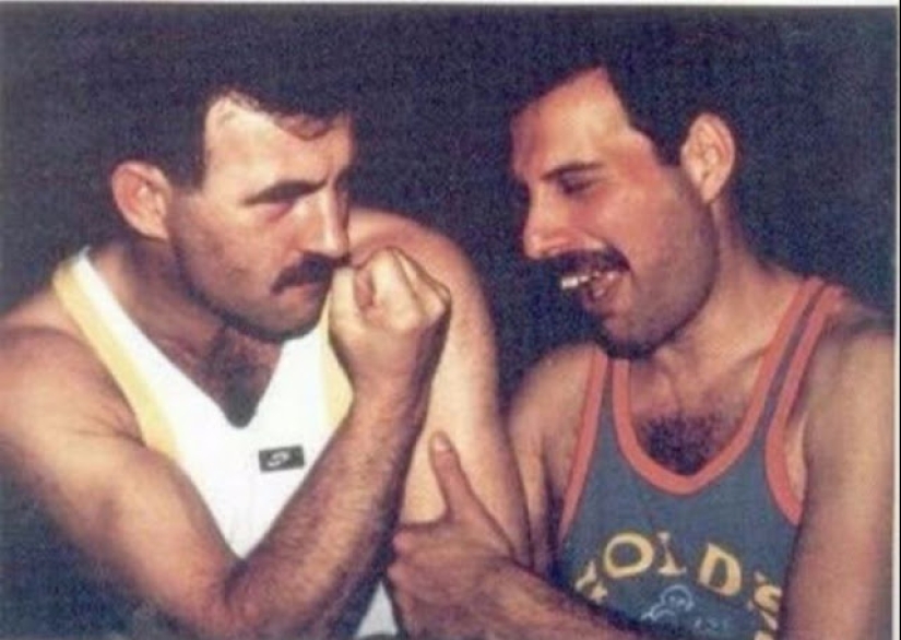 Personal photos of Freddie Mercury and his boyfriend of the 1980s