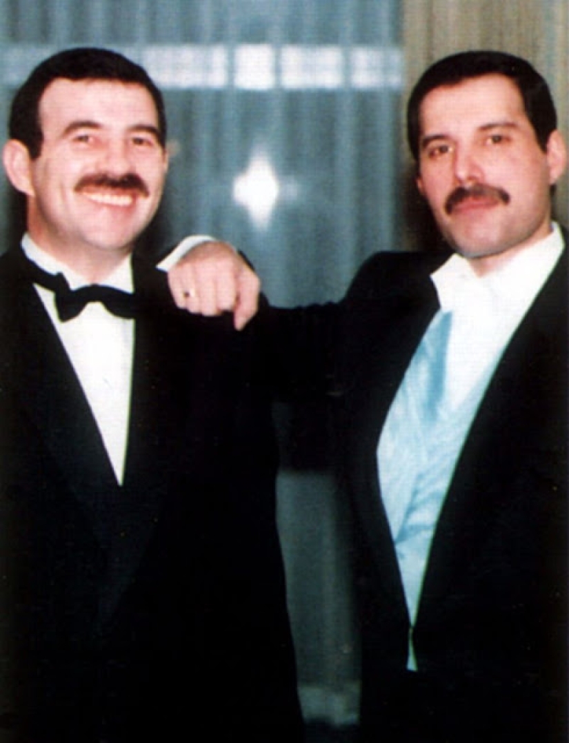 Personal photos of Freddie Mercury and his boyfriend of the 1980s