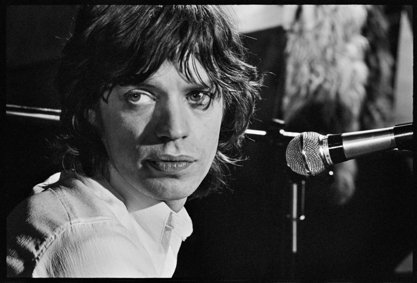 Personal photos of the Stones from the late 60s