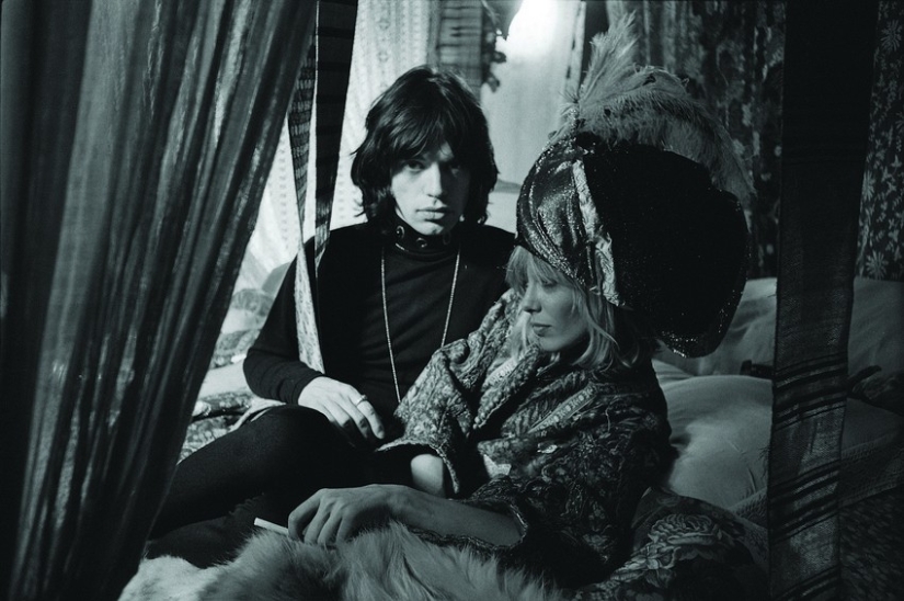 Personal photos of the Stones from the late 60s