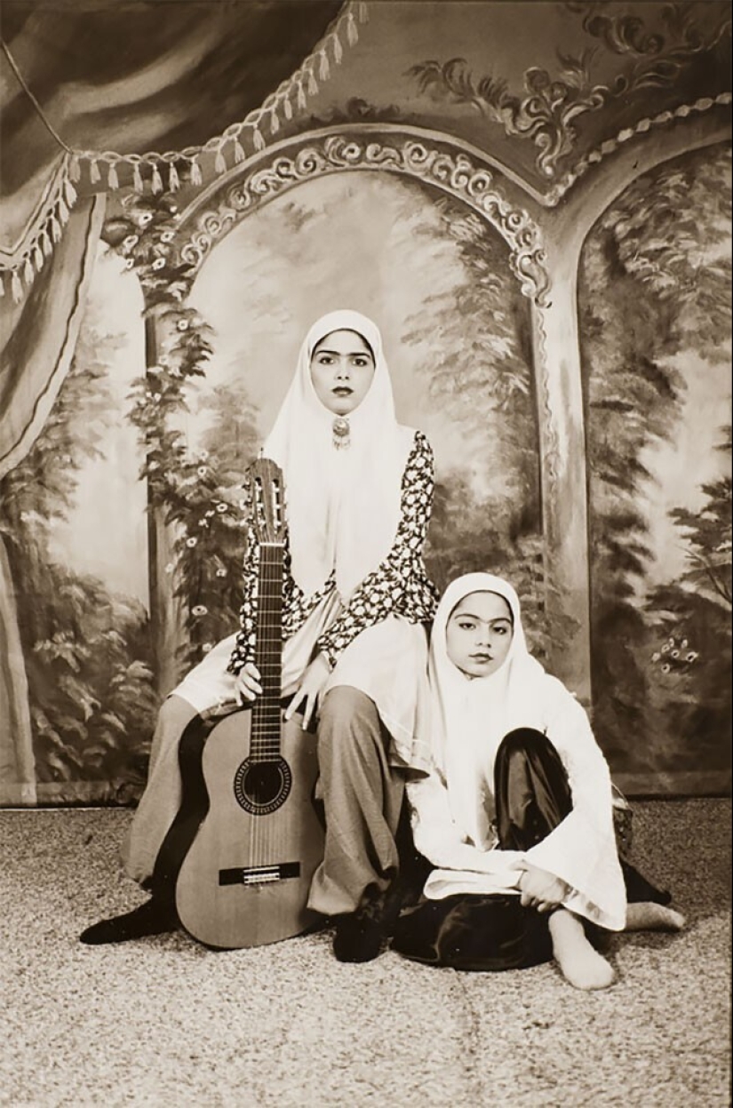 Photo portraits of Iranian beauties in the style of the 19th century