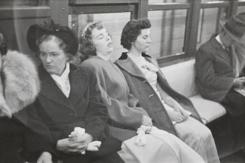 Photos of the New York subway of the 1940s, taken by a young Stanley Kubrick