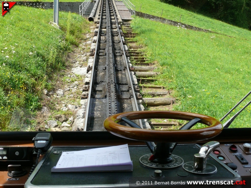 Pilatusban — el ferrocarril más empinado del mundo