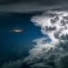 Piloto captura tormentas y otras condiciones climáticas cambiantes desde su cabina