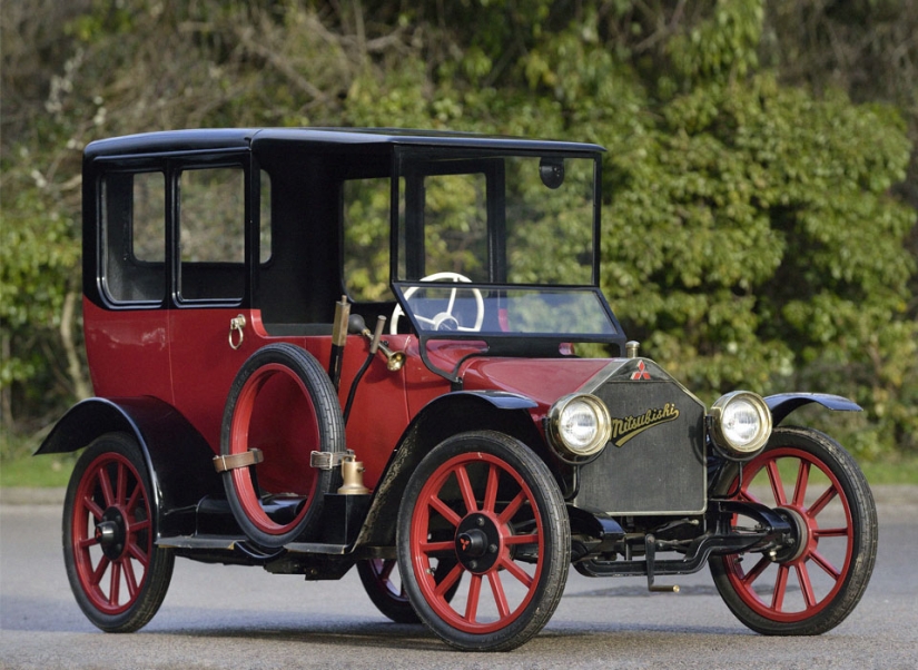 Pioneers, which models did the history of automakers begin with