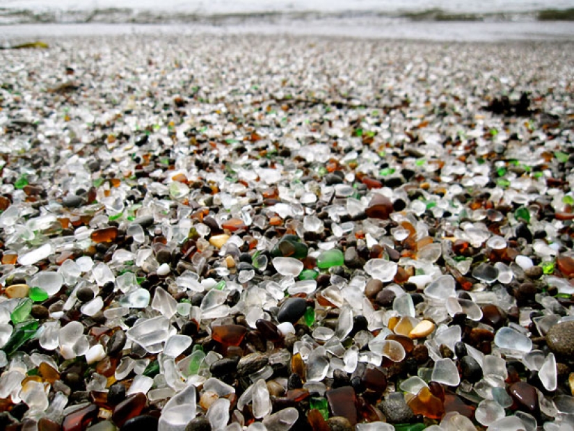 Playa "Vodka" en Primorye-de un vertedero de botellas a una atracción turística