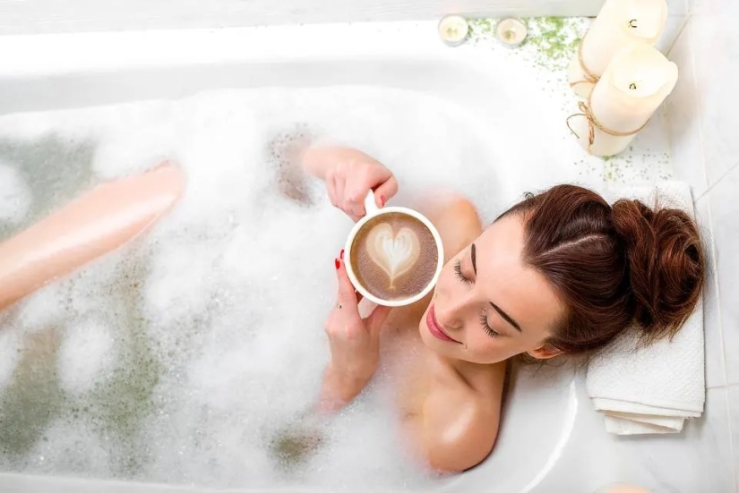 Pleasant with useful: scientists have proved that a hot bath replaces a jog