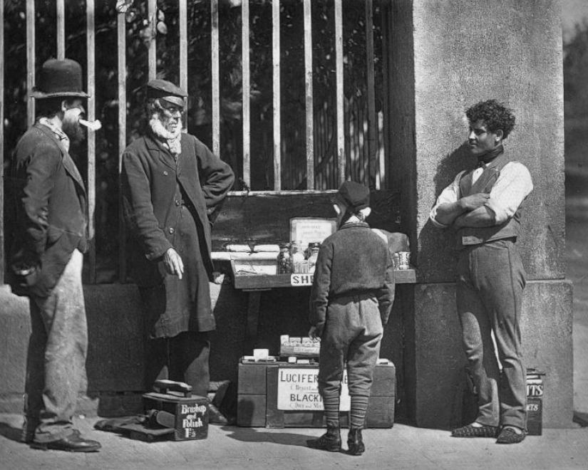 Pobreza impenetrable en las calles de Londres en 1873-1877