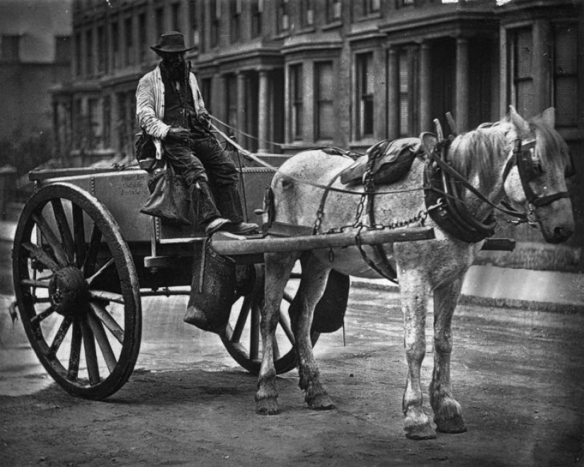 Pobreza impenetrable en las calles de Londres en 1873-1877