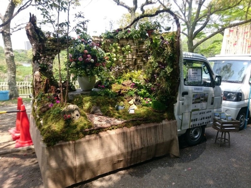 Podría venir sólo en Japón — más cool mobile mini-jardín