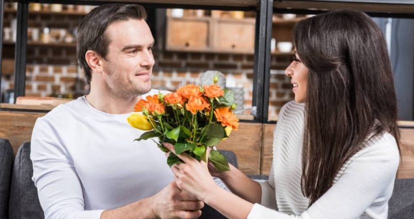 Por qué es costumbre regalar un número impar de flores