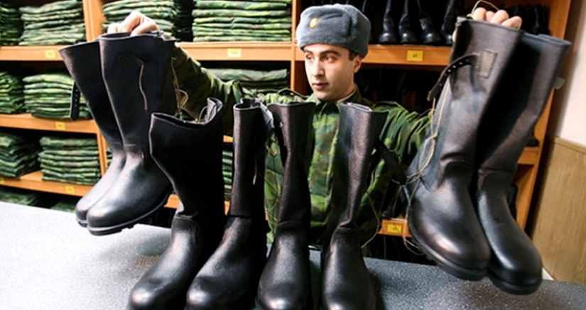 Por qué feo "botas" se convirtió en el más popular de los zapatos en la URSS