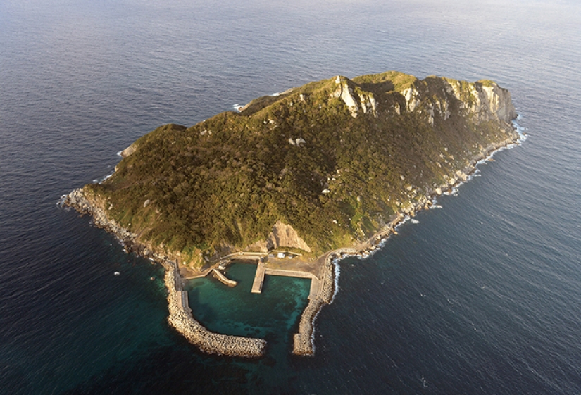 Por qué la isla japonesa de Okinoshima ha estado cerrada a las mujeres durante siglos