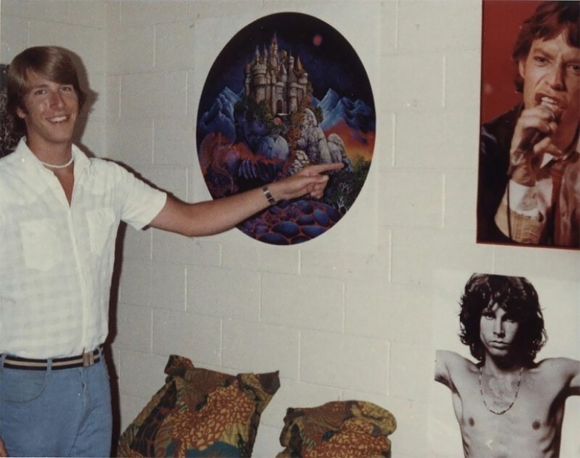 Posters not much happens: the typical room of an American ' 80s teen