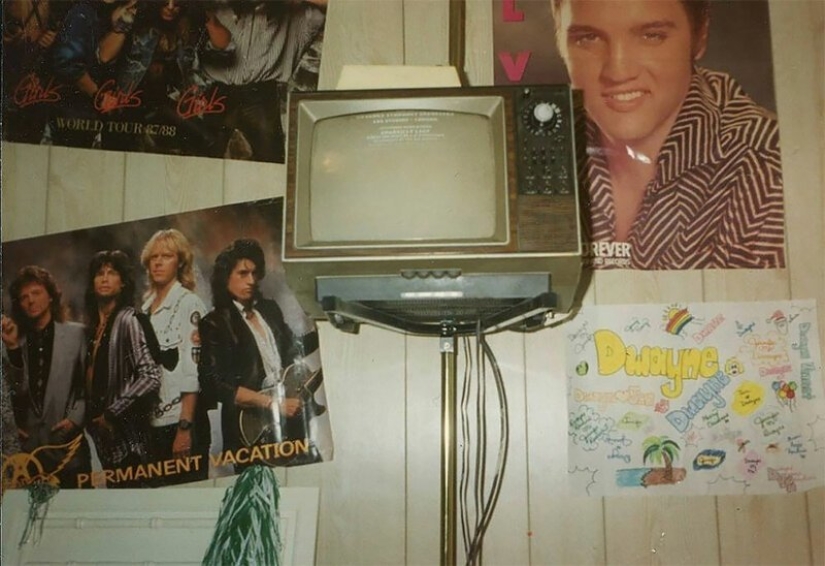 Posters not much happens: the typical room of an American ' 80s teen