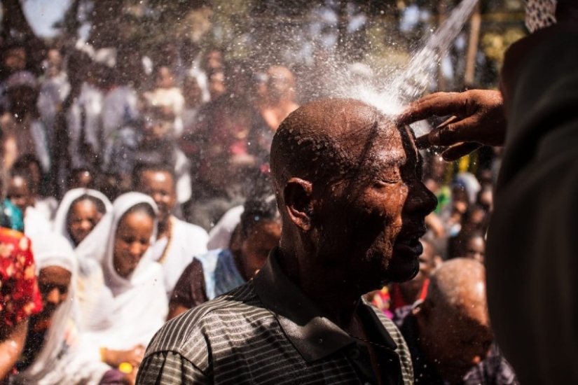 Prague photographer filmed an exorcism ceremony in Ethiopia