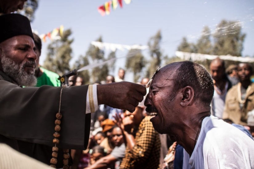 Prague photographer filmed an exorcism ceremony in Ethiopia