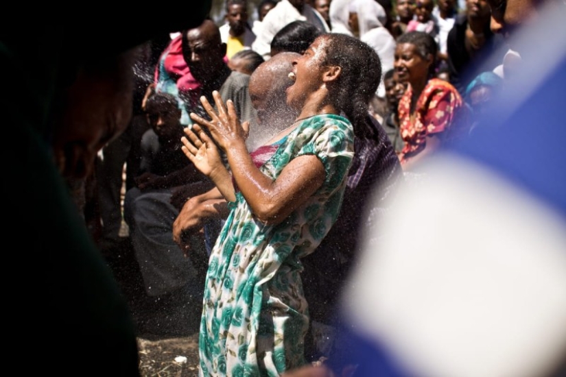 Prague photographer filmed an exorcism ceremony in Ethiopia