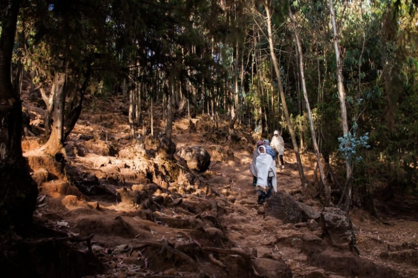 Prague photographer filmed an exorcism ceremony in Ethiopia