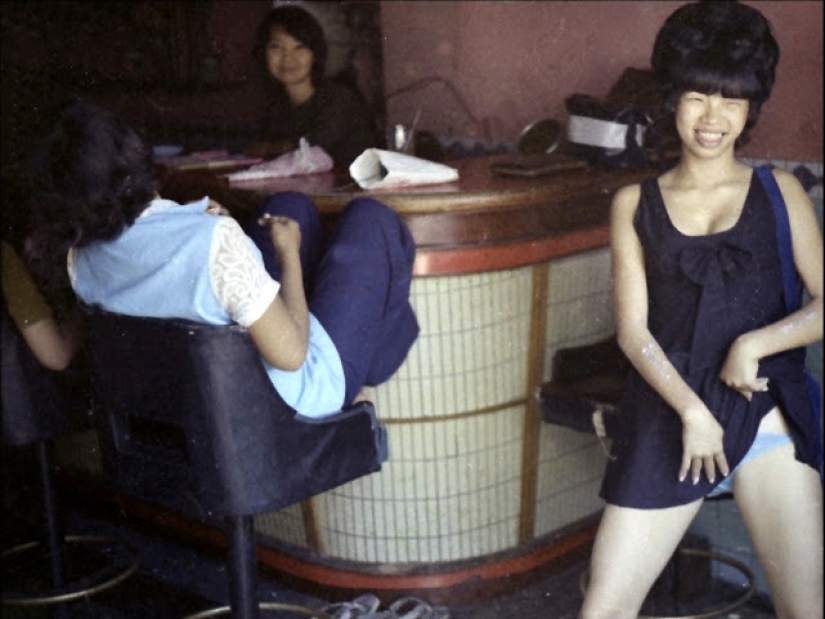 Prostitución durante la guerra de Vietnam en fotografías de las décadas de 1960 y 1970