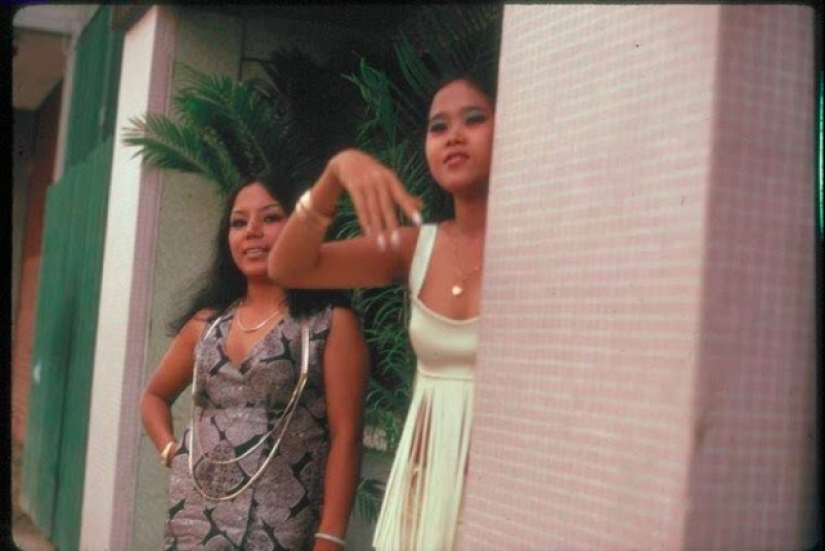 Prostitución durante la guerra de Vietnam en fotografías de las décadas de 1960 y 1970