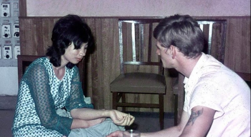 Prostitution during the Vietnam War in photographs of the 1960s and 1970s